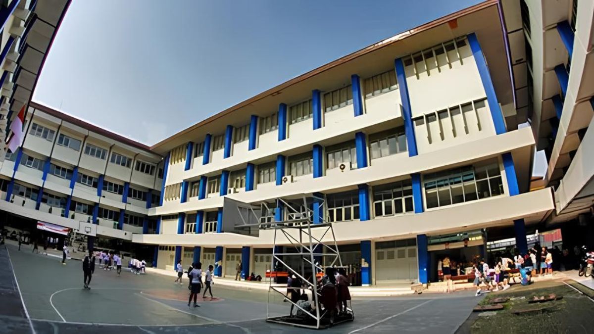 Gedung SMAS BPK 1 Penabur Bandung, salah satu SMA unggulan di Bandung dengan ranking nasional 9 berdasarkan nilai UTBK 2022.