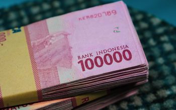 Anak pensiunan dan PNS golongan I-IV berhak terima gaji ke-13 jika orang tua meninggal dunia.